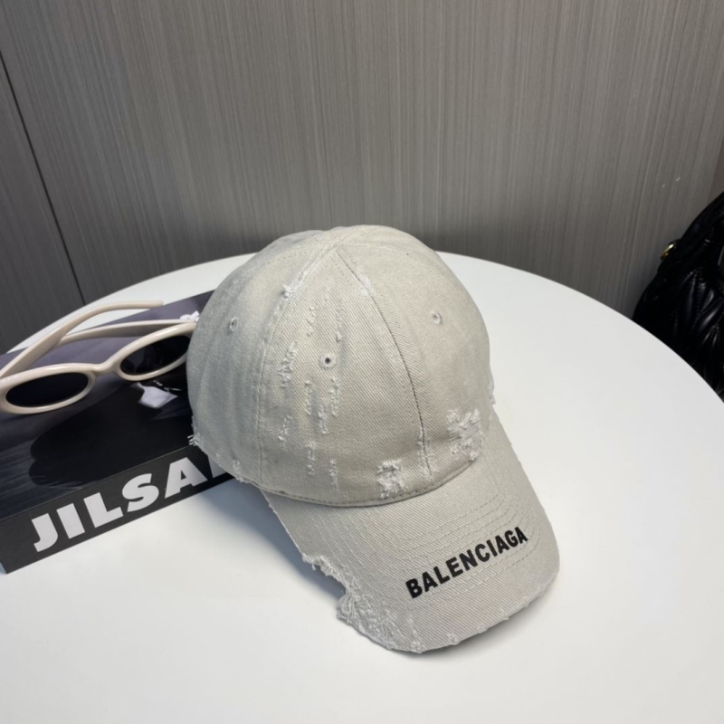 BALENCIAGA